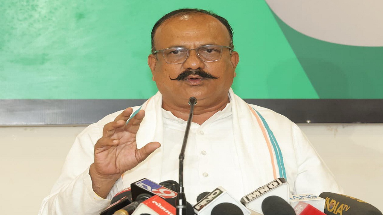 उमेदवारी माघारी घेतली तरी काँग्रेस भूमिकेवर ठाम, 2029 ला बारामतीत काँग्रेसचा आमदार असेल; हर्षवर्धन सपकाळांचा विश्वास