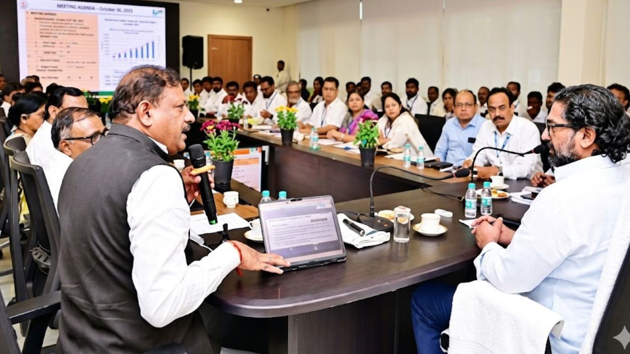 Satara News : विकासकामांच्या दर्जाबाबत तडजोड नको; मंत्री शिवेंद्रसिंहराजे भोसले यांच्या बांधकाम विभागाला सूचना