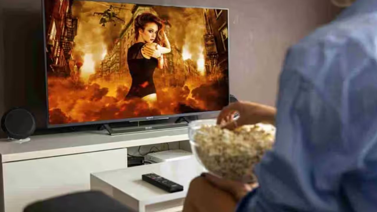 तुमचाही Smart T.V. सतत हँग होतोय का ? मग वापरा ‘ही’ सोपी ट्रीक, जुना T.V. फक्त चालणार नाही तर धावेल