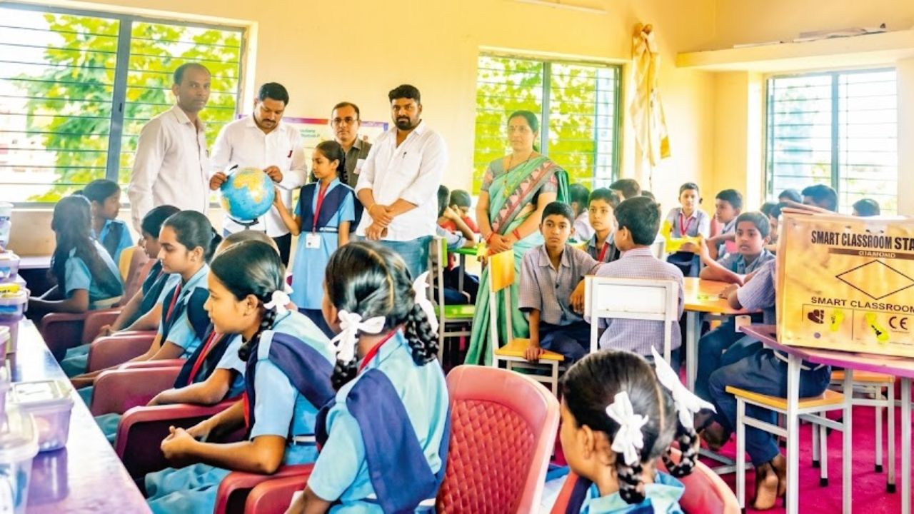 ZP School : ग्रामीण शिक्षणाला मिळणार आता नवी दिशा; STEM Lab म्हणजे काय रे भाऊ ?