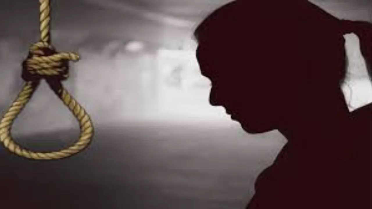 पुण्यात विवाहित महिलेची आत्महत्या, धक्कादायक कारणही समोर; पती, सासू-सासऱ्यांसह सात जणांना अटक