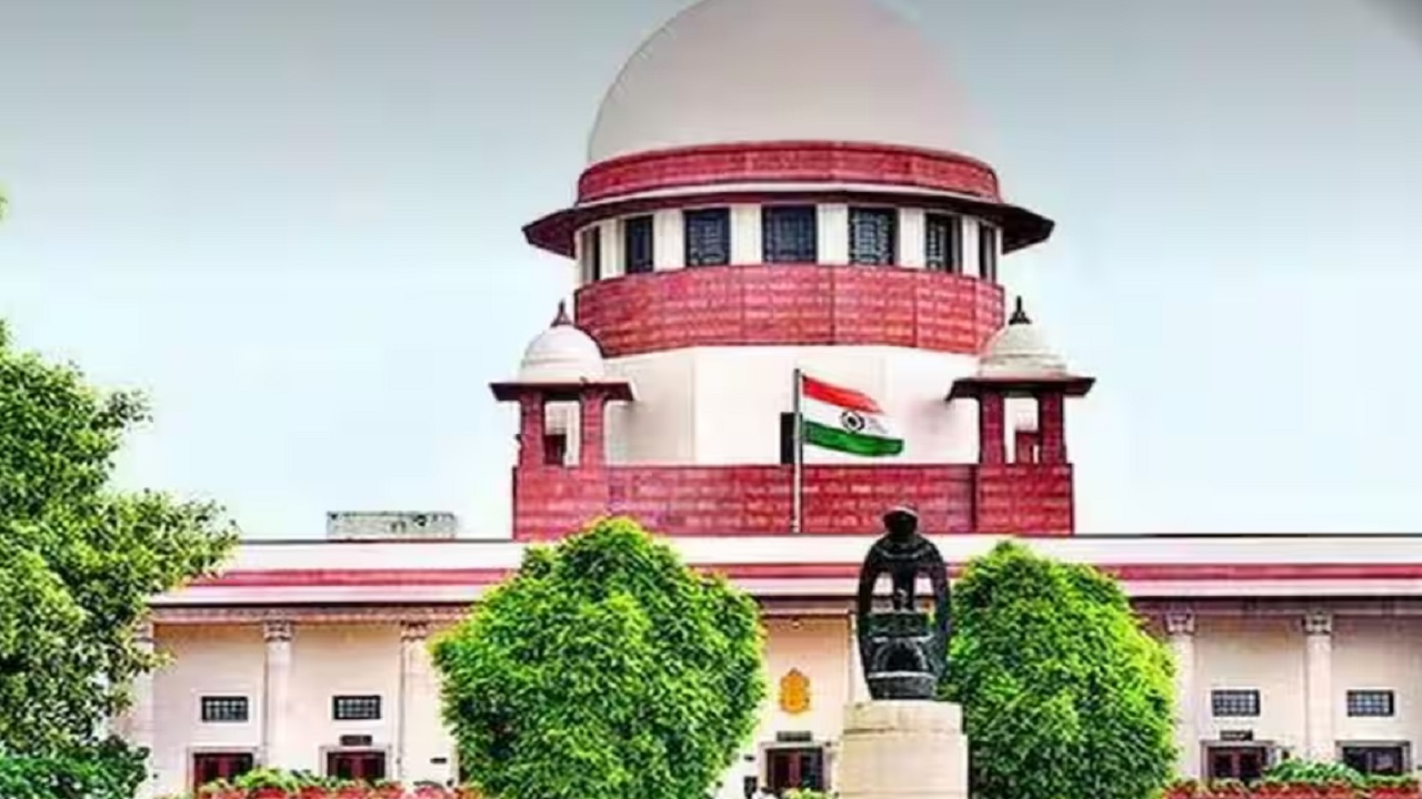 ‘मायलॉर्ड, ती कधीच आई होऊ शकणार नाही’, 15 वर्षांच्या मुलीच्या गर्भपाताविरोधात AIIMSची बाजू; सुप्रीम कोर्ट म्हणाले,‘आणि ती वेदना…’