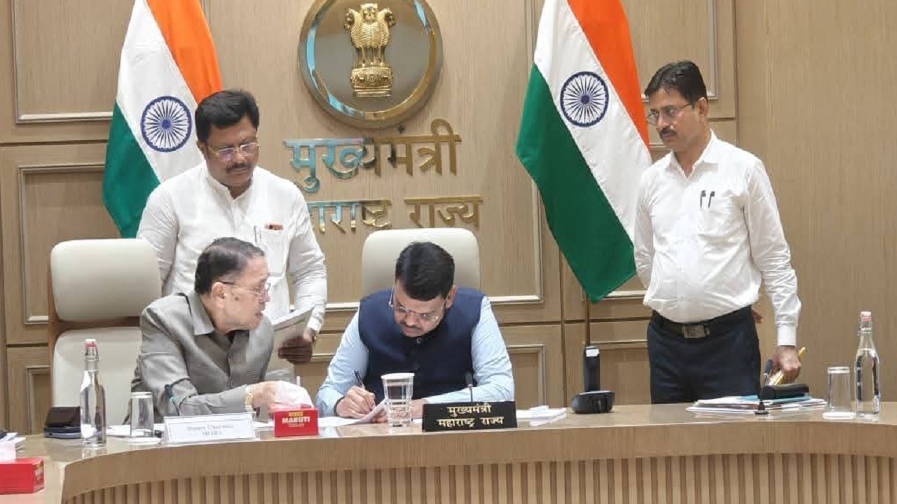 डिंभे धरणातून पाणी गळती, धरणाच्या दुरुस्तीसाठी निधी उपलब्ध करून द्या; वळसे पाटलांची मुख्यमंत्र्यांकडे मागणी