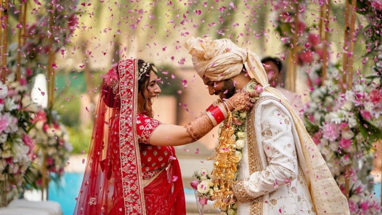 नवरा आणि बायकोच्या वयात नेमकं अंतर किती असेल तर लग्न टिकतं? काय आहे समज – गैरसमज