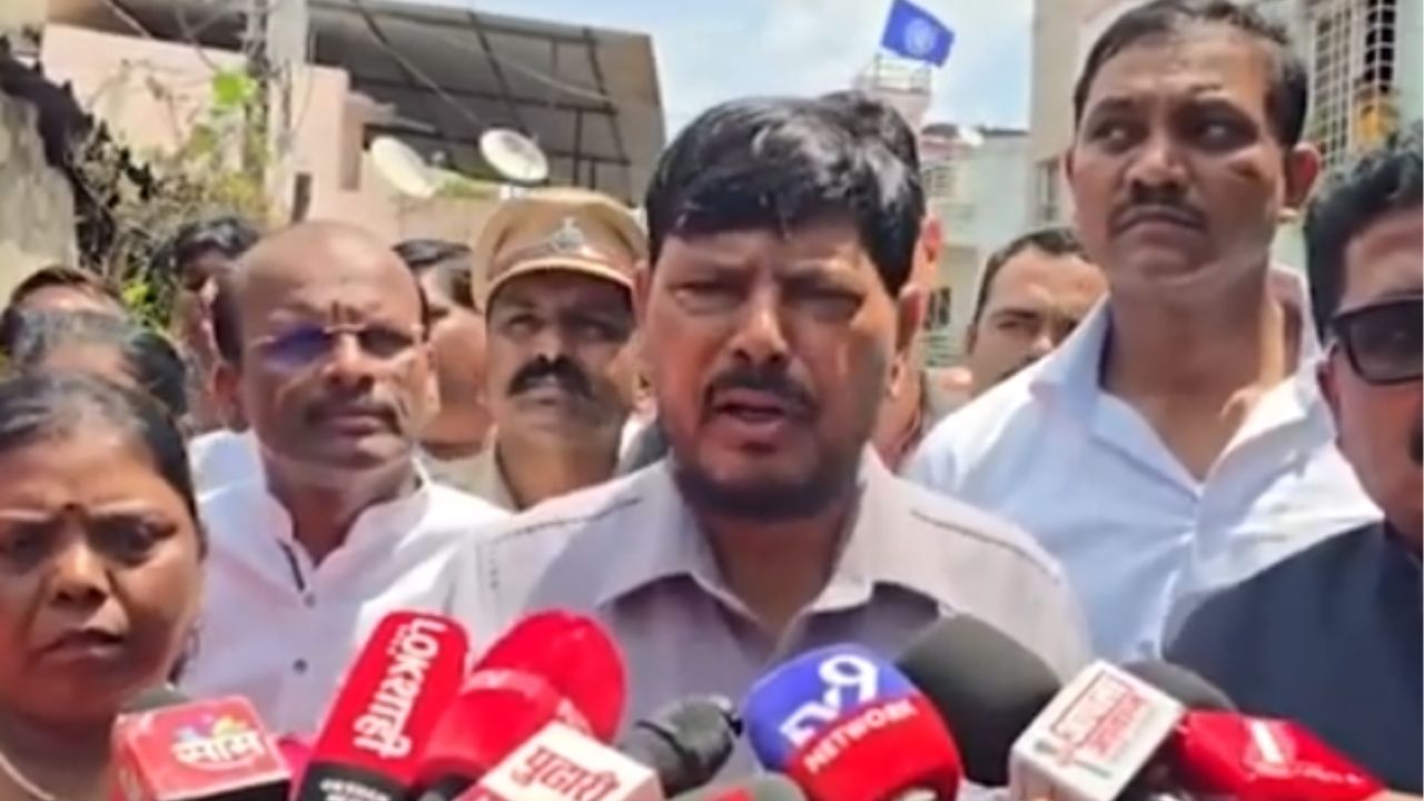 Ramdas Athawale Reacts On Pune Liquor Case: हातभट्ट्या कायमस्वरूपी बंद करण्याची मागणी
