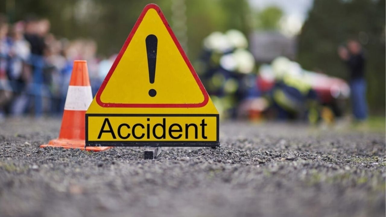 Accident: नागपुरात भीषण अपघात! विटांनी भरलेला ट्रक पलटी; 3 मजुरांचा जागीच मृत्यू