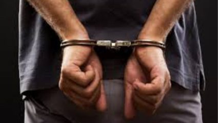 Telangana Crime: तेलंगणात थरारक घटना! जावयाने चालत्या दुचाकीवर सासूच्या डोक्यात हेल्मेट मारून केली हत्या; CCTVमुळे उघड झाला कट