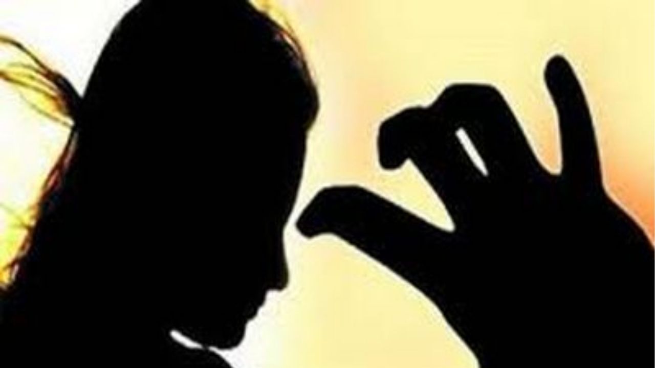 Beed Crime: ‘माझ्याशी लग्न कर, नाहीतर पळवून नेईन, परळीत 18 वर्षीय तरुणीचा विनयभंग