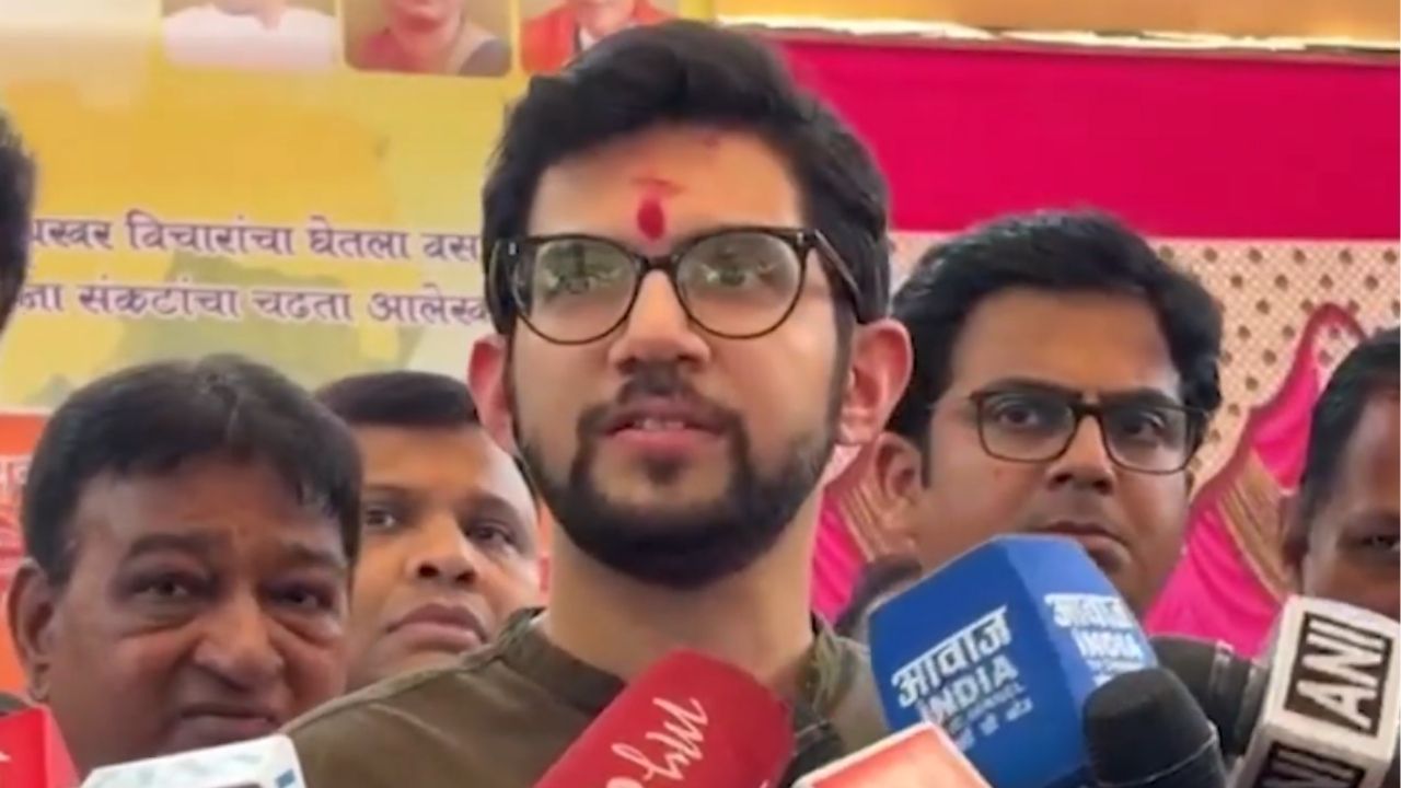 Aaditya Thackeray: आदित्य ठाकरेंनी साधला सरकारवर निशाणा