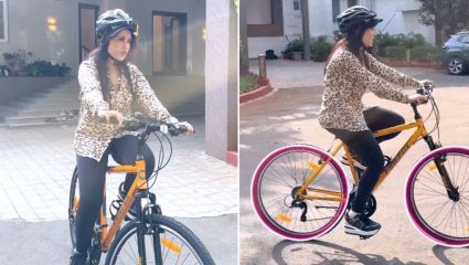 Amruta Fadnavis : आधी मुख्यमंत्री बुलेटवर अन् आता त्यांच्या पत्नी सायकलवर; इंधन बचतीचा दिला अनोखा संदेश, Video Viral