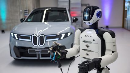माणसांची जागा ‘ते’ घेणार! BMW कारखान्यांमध्ये ‘ह्युमनॉइड रोबोट्स’ तैनात; ऑटोमोबाईल क्षेत्रातील मोठ्या क्रांतीमागील नेमके कारण काय?