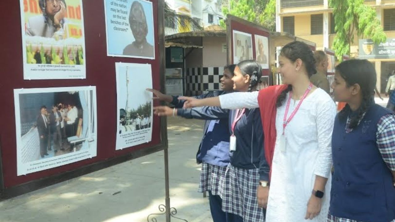 APJ Abdul Kalam : भारतरत्न कलामांचा अनोखा खजिना पुण्यात; ‘या’ ठिकाणी आहे ५०० दुर्मीळ फोटोंचा संग्रह