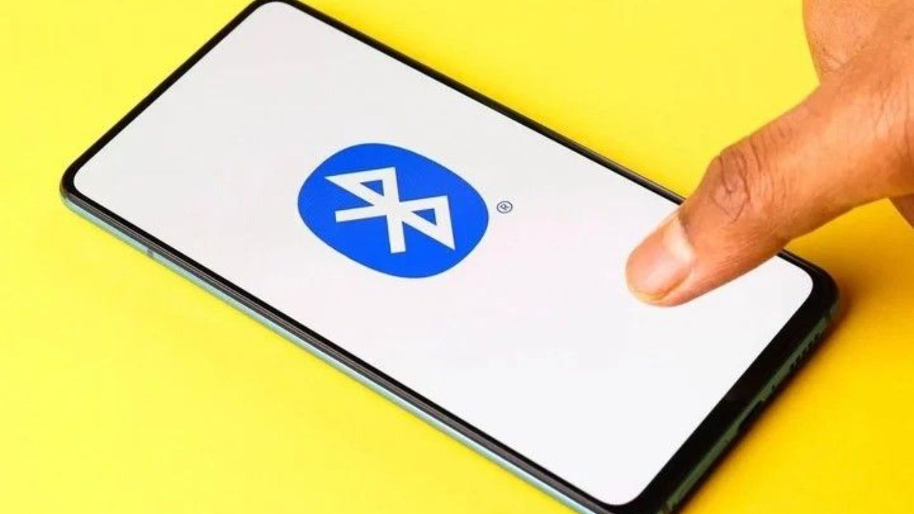 Bluetooth च्या नावामागचं रहस्य उलगडलं! टेक्नॉलॉजी नाही, एका राजाने दिली ओळख? इतिहास वाचून तुम्हीही थक्क व्हाल