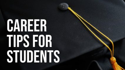 Career Tips: केवळ पदवी असून उपयोग काय? कॉर्पोरेट कंपन्यांना आता मार्कशीटपेक्षा विद्यार्थ्यांच्या ‘या’ कौशल्यांना देतात महत्त्व