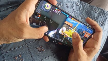Free Fire MAX: लो स्टोरेज फोनमध्येही स्मूथ चालेल गेम! या सोप्या टिप्स एकदा वापरून तर पाहा