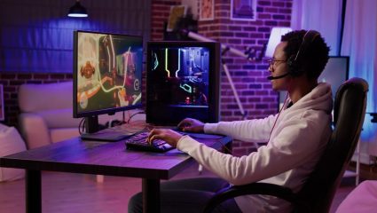 Gaming Addiction: गेमिंगचं व्यसन लागलंय? घाबरू नका… या सोप्या सवयींनी करा स्वतःवर कंट्रोल