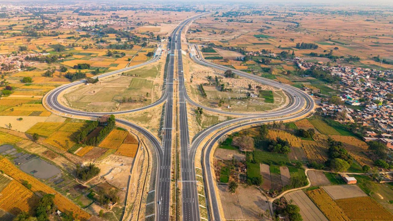 Ganga Expressway: ड्राइव्हिंग करताना डुलकी लागल्यास वाजणार अलार्म; गंगा एक्सप्रेसवेवर ‘म्युझिक रोड’चा कमाल प्रयोग