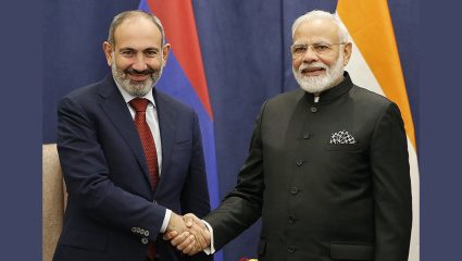 Global Defense: Russia ‘आऊट’, India ‘इन’! भारतीय विनाशकारी शस्त्रास्त्रांचा आर्मेनियात धुमाकूळ; रशियाची मक्तेदारी संपली?