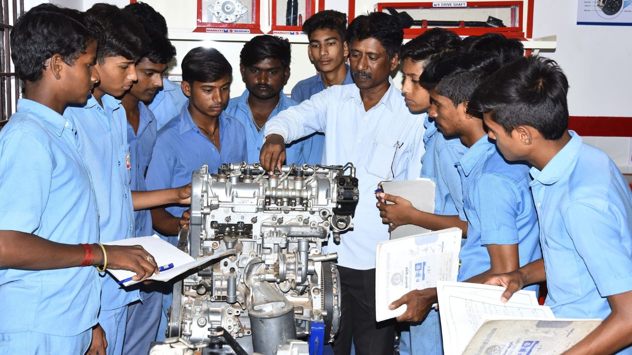 ITI Exam: पहिल्या वर्षात नापास झालेल्या विद्यार्थ्यांसाठी केंद्र सरकारचा दिलासादायक निर्णय; गुणपत्रिकेत होणार ‘हे’ महत्त्वाचे बदल!