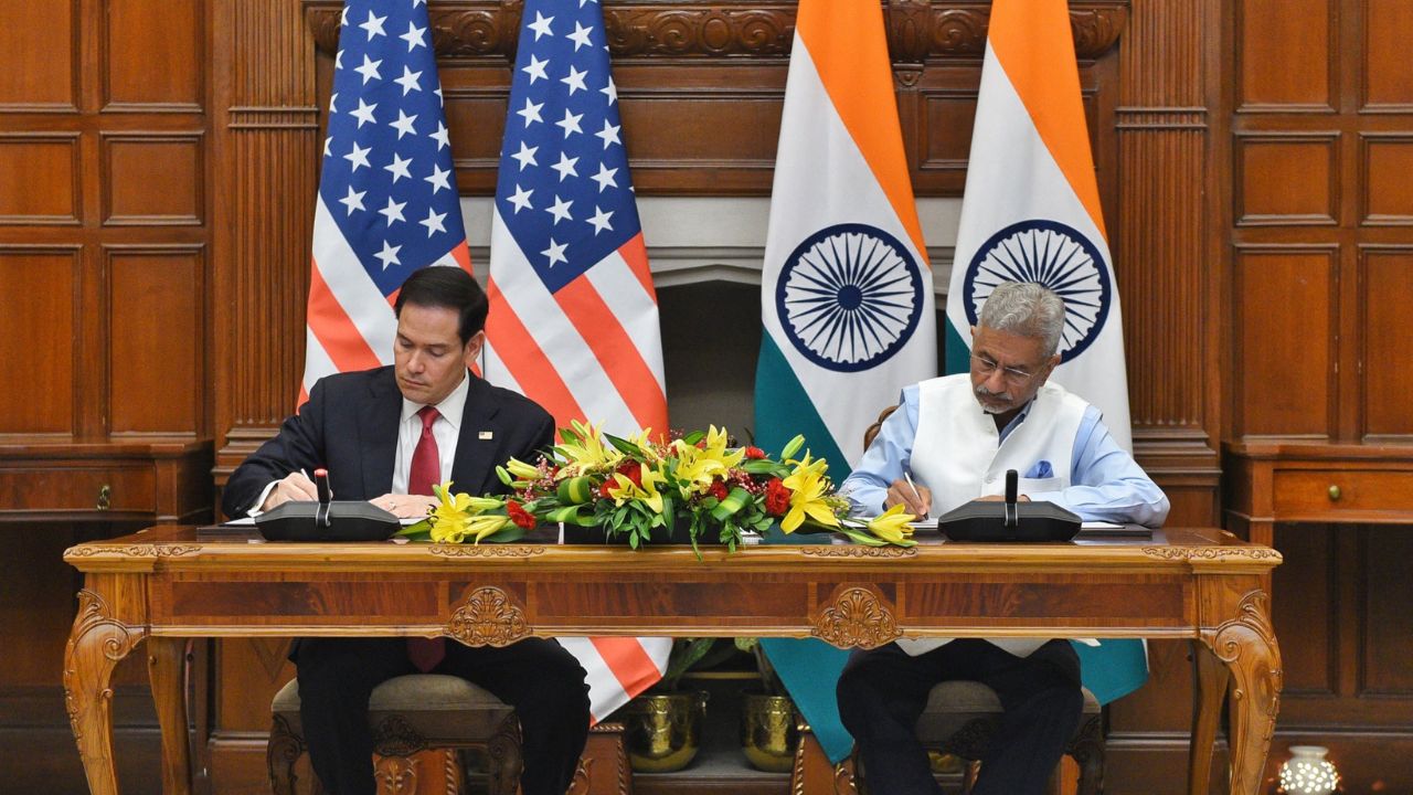 India US Critical Minerals Deal : चीनची दादागिरी संपणार? भारत अमेरिकेत ‘दुर्मिळ खनिजां’साठी महत्त्वपूर्ण करारावर स्वाक्षरी