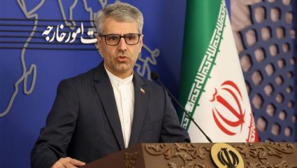 Hormuz Crisis : ‘आम्ही हतबल आहोत’ , होर्मुझ नाकेबंदीवर इराणने मागितली भारताची माफी; अमेरिका-इस्रायलला धरले जबाबदार
