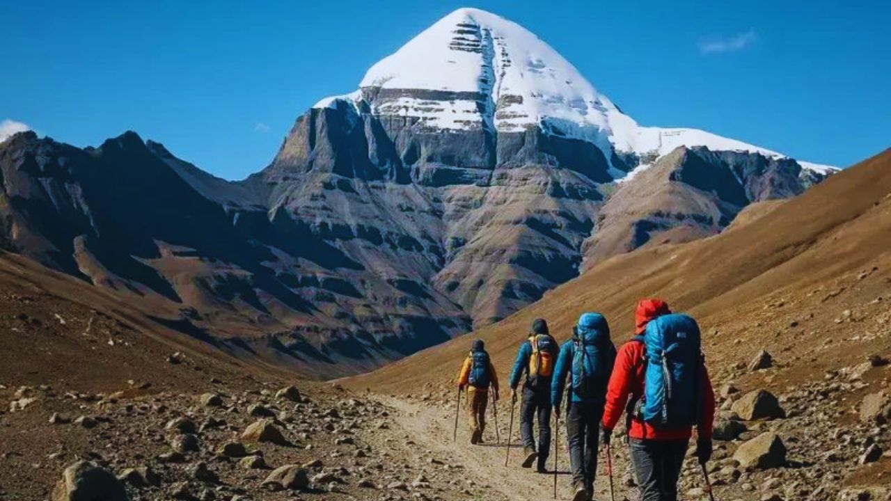 Kailash Yatra 2026 : शिवभक्तांसाठी गूड न्यूज! कैलास यात्रेवर नेपाळचा एकच हेका; भारतीय भक्तांसाठी चीनसमोर ठेवली मोठी अट