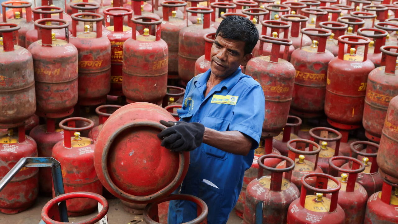 अरे वाह! …मग स्वस्त होणार Cylinder! होर्मुझमधील नाकाबंदी उठवली तर भारताचं टेन्शन संपणार?