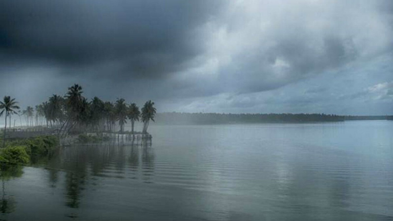 Monsoon Update : मान्सूनची वाट पाहणाऱ्यांसाठी मोठी अपडेट; केरळमध्ये प्रवेश लांबला, ‘या’ तारखेला होऊ शकते दमदार सुरुवात