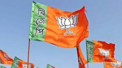West Bengal Election Results 2026 Live: भाजपसाठी पश्चिम बंगालचा गड, उत्तर प्रदेशसाठी  ठरणार टर्निंग पॉईंट;  कशी आहेत सत्तासमीकरणे
