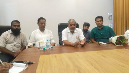 Raju Shetti Protest Warning: सरकारला शॉक बसेल असा मोर्चा काढणार! राजू शेट्टी यांचा वर्षा बंगल्यावर धडकण्याचा इशारा