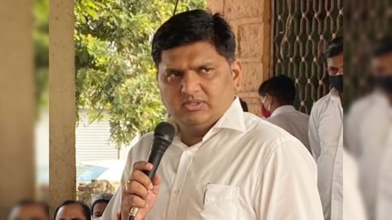 ‘शरद पवार आणि मामांना भेटायची हिंमत नाही’; प्राजक्त तनपुरेंची भावूक प्रतिक्रिया, अखेर भाजपमध्ये प्रवेश निश्चित!