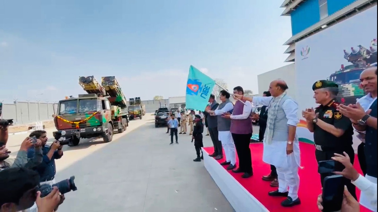 Make In India : भक्तीच्या भूमीत शक्तीचं नवं केंद्र; शिर्डीत उभारलं देशातील सर्वात मोठं प्रायव्हेट डिफेन्स क्लस्टर
