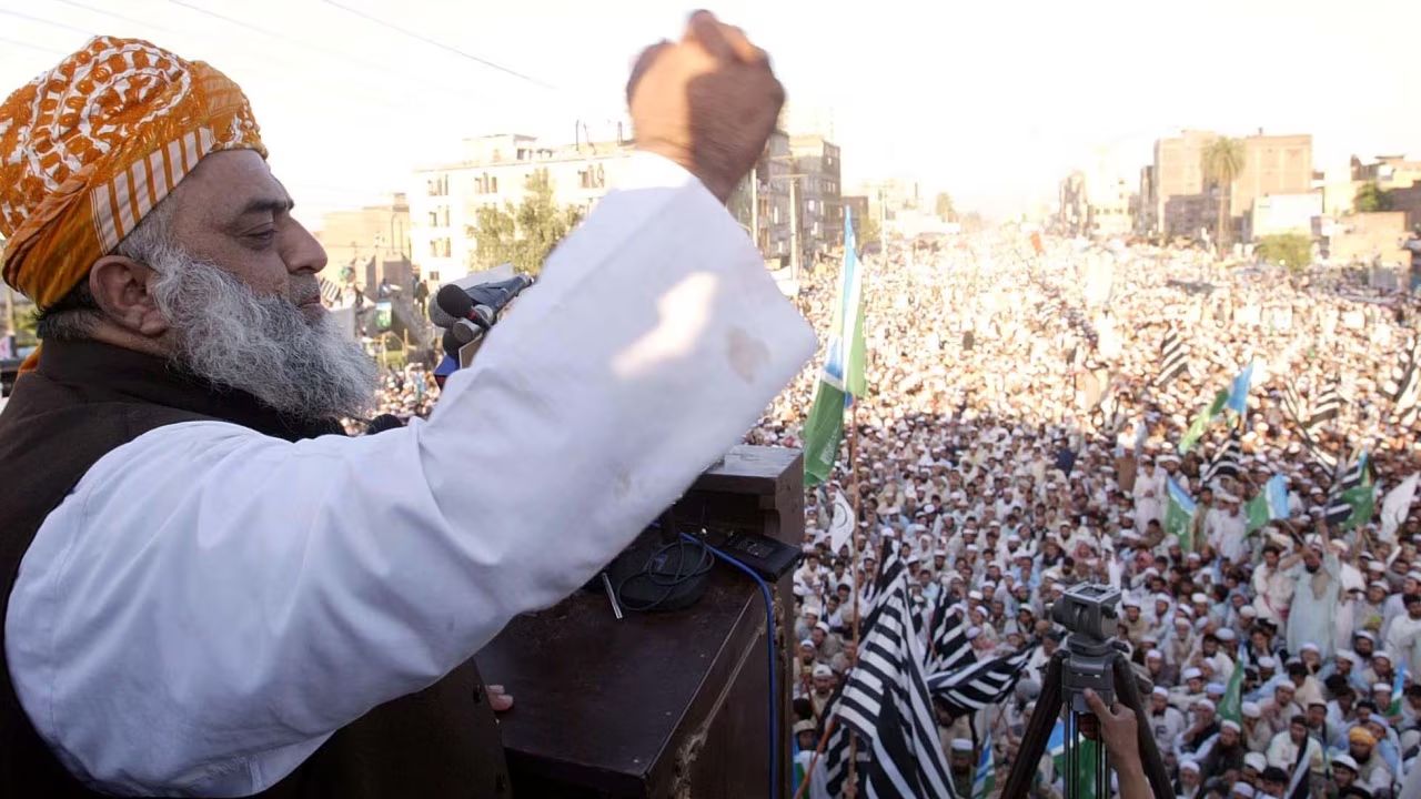 Fazlur Rehman: ‘भारतासोबतचे संबंध बिघडले, जर उद्या मला ठार मारले तर…’, छाती बडवत ‘या’ पाकिस्तानी नेत्याने थेट आसिम मुनीरना घेरले
