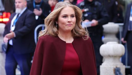 Princess Amalia : राजकुमारीच्या जीवाला धोका! ‘मोसाद’ आणि ‘नाझी’ चिन्हे असलेल्या कुऱ्हाडी जप्त; डच राजघराण्यावर पुन्हा मोठं संकट