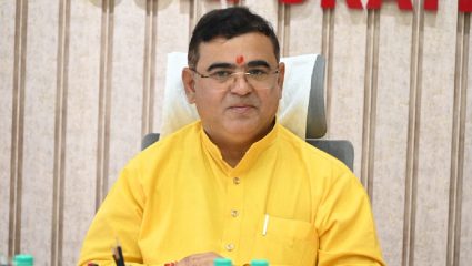 विनापरवाना शेतमाल खरेदी-विक्री करणाऱ्यांवर कारवाई होणार; जयकुमार रावल
