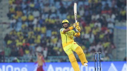 CSK Vs LSG Live: कार्तिक शर्माने धू-धू धुतले; लखनौच्या संघाला विजयासाठी 188 रन्सचे टार्गेट