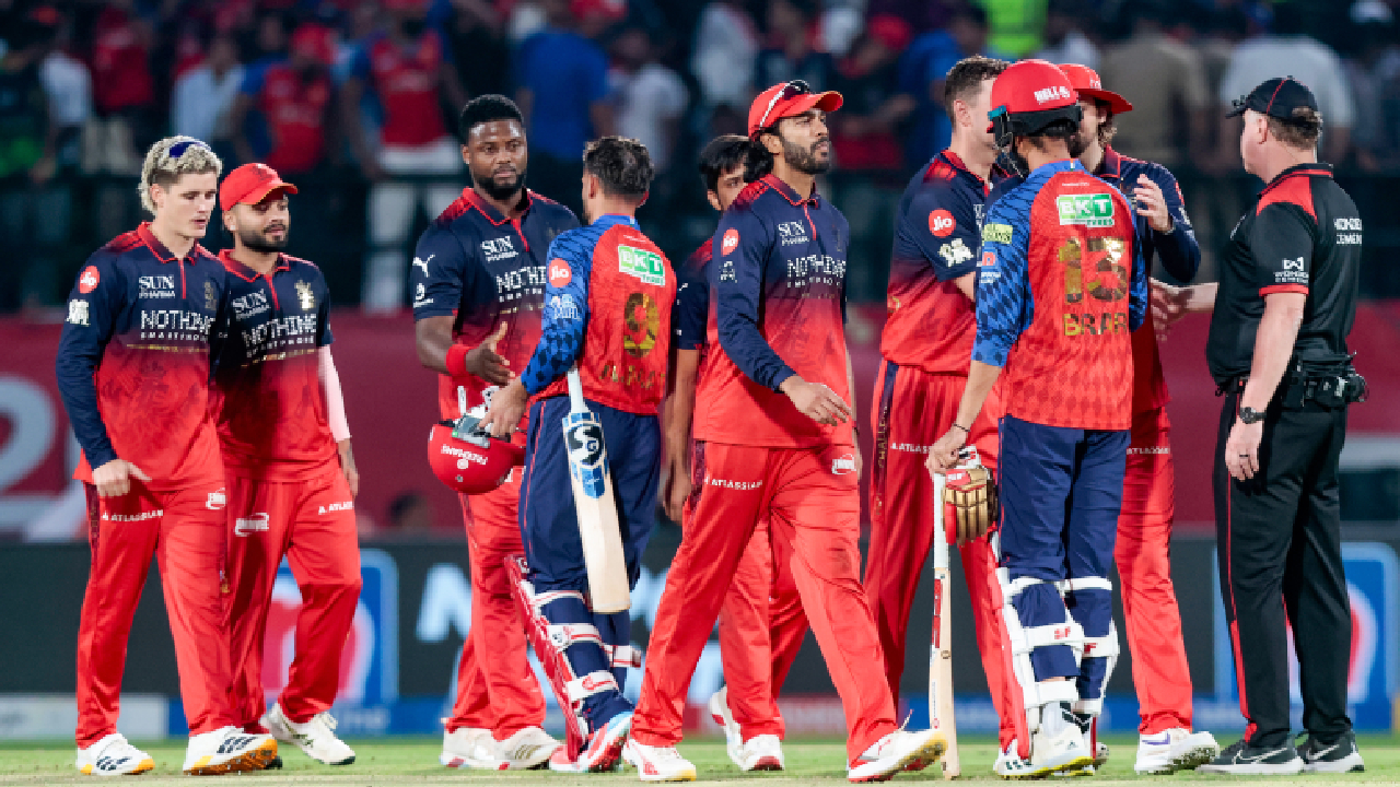 IPL 2026 मध्ये पुन्हा वादळ येणार; RCB च्या ताफ्यात ‘हा’ खेळाडू परतला, प्ले ऑफआधी वाढली ताकद