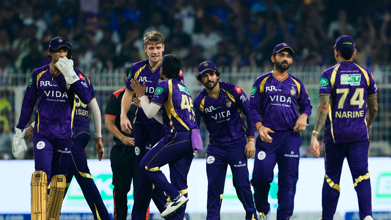 MI Vs KKR Live: 6,6,…! कॉर्बिन बॉशने भरला पलटणच्या जिवात जीव; केकेआरसमोर 148 रन्सचे टार्गेट