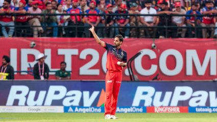 IPL 2026 मध्ये गोलंदाज ठोकणार शतक! ‘स्विंग’चा बादशाह Bhuvneshwar Kumar करणार ‘हा’ विक्रम