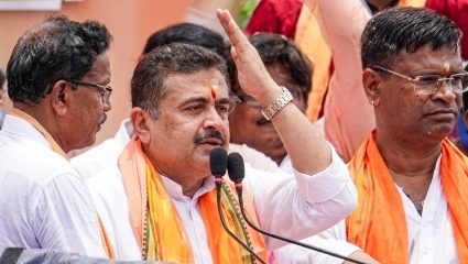 CM Suvendu Adhikari यांचा ममता बॅनर्जींना मोठा दणका; बकरी ईदच्या सुट्टीबाबत घेतला ‘हा’ निर्णय
