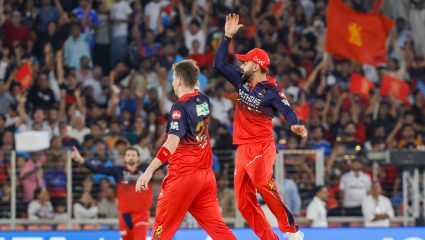GT Vs RCB Final Live: गुजरात खिळखिळी! भुवी-हेझलवूडने सलामी जोडीला धाडलं घरी, आरसीबीने मिळवली पकड