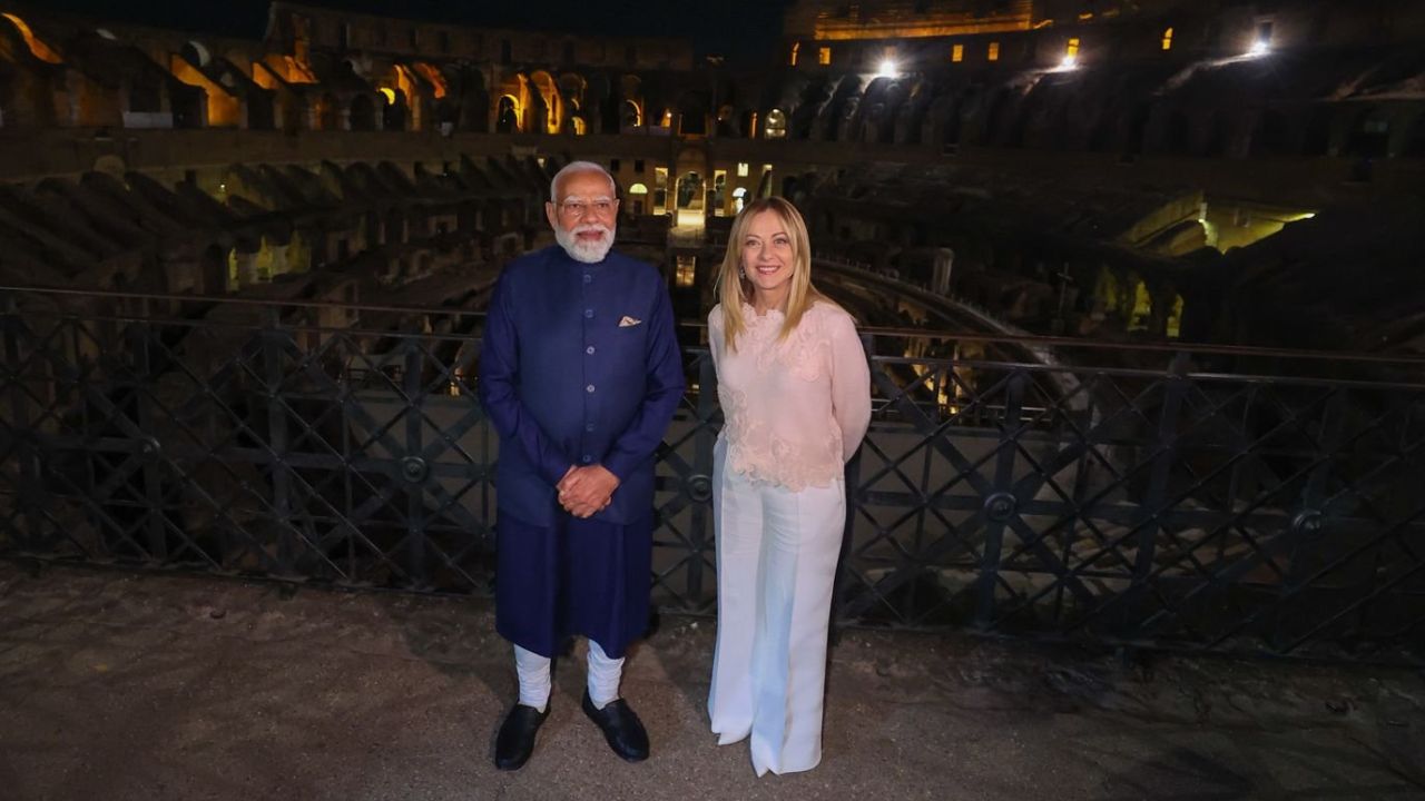 तसेच पंतप्रधान मोदींनी रोममधील 'कोलोसियम'ला भेट दिली.