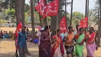 Palghar News : लाँग मार्चनंतर दिलेल्या आश्वासनांची अंमलबजावणी न झाल्याने मोर्चा