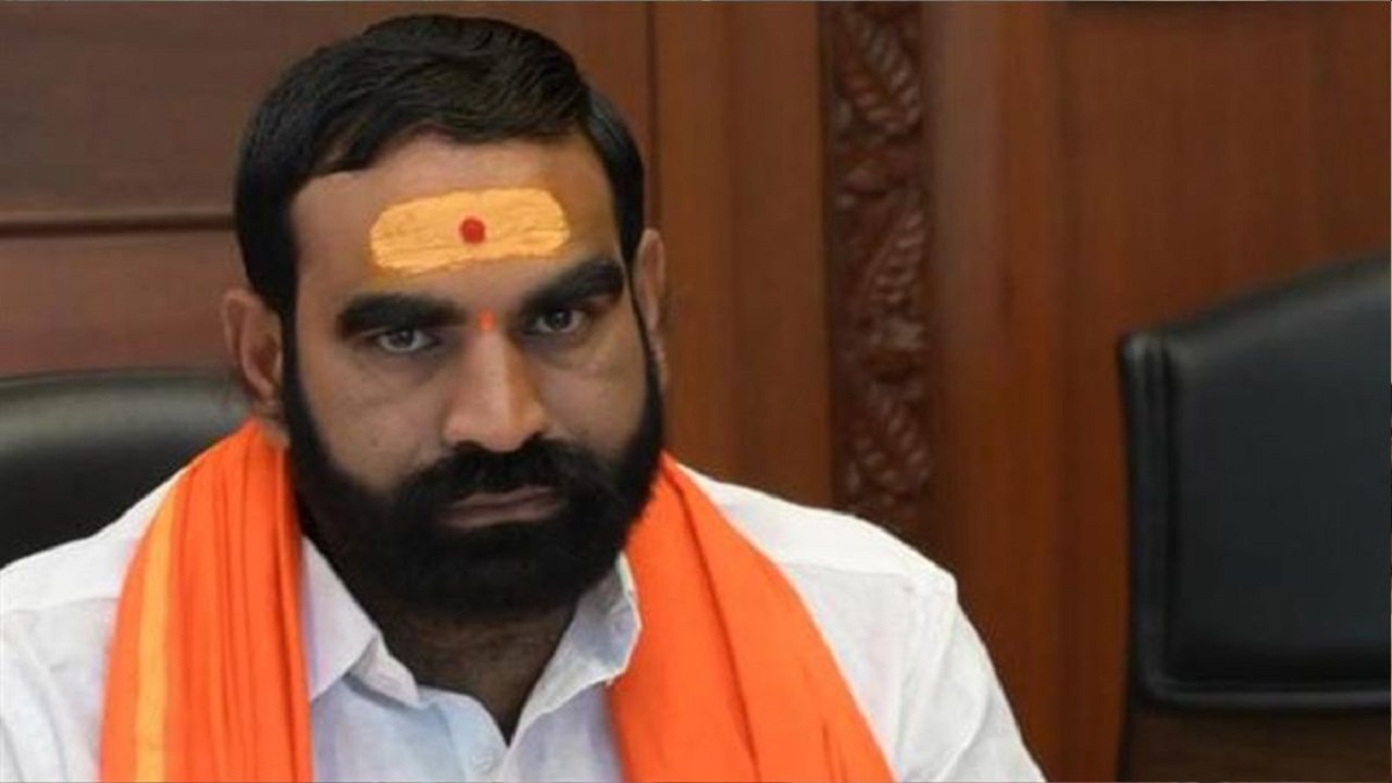 ‘वृद्ध झालेल्या मंत्र्यांना घरी पाठवा, अन्…’; आमदार संतोष बांगर यांची मागणी