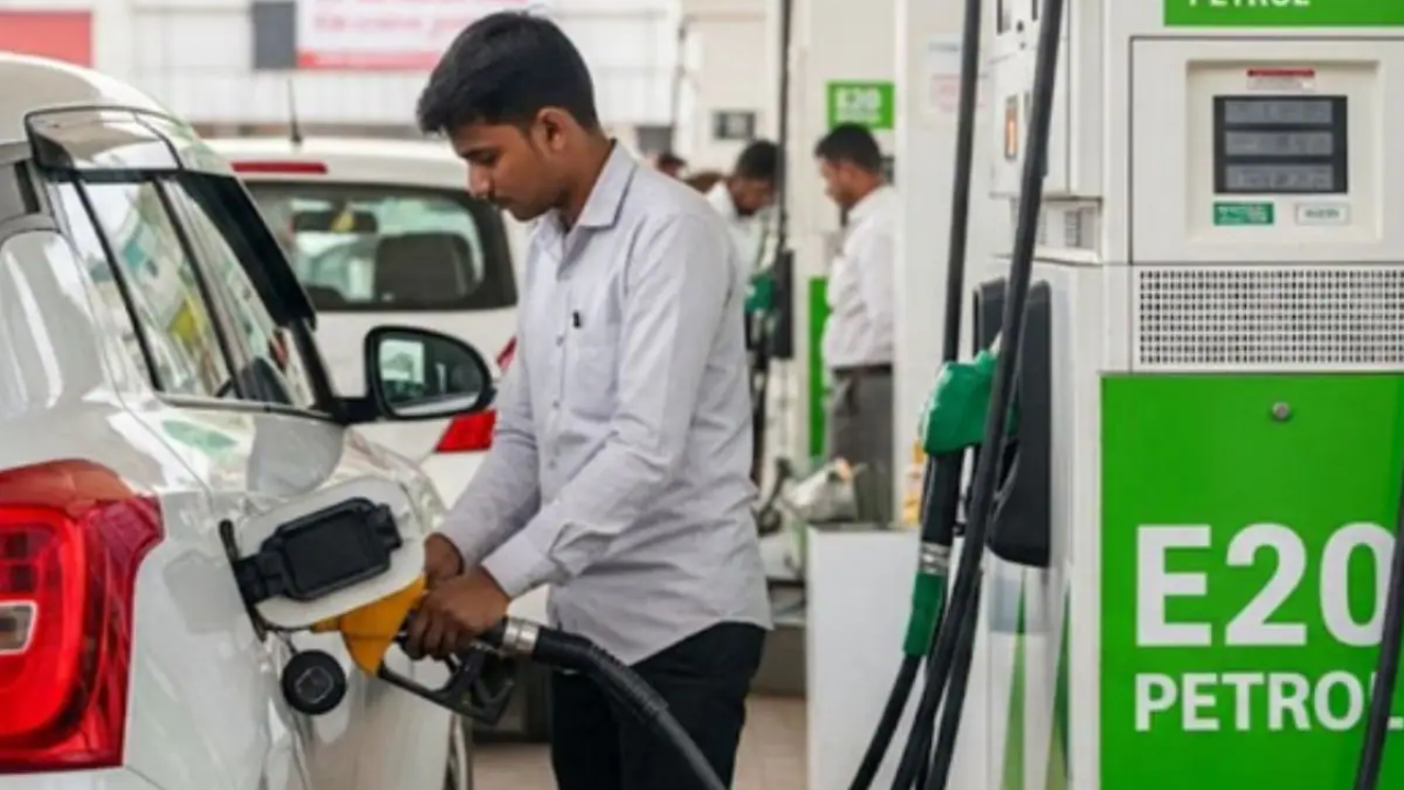 Ethanol Blending: Petrol मध्ये 25% इथेनॉल? तेल संकटात भारताचा ‘हा’ मेगाप्लॅन तुमच्या गाड्यांवर करणार मोठा परिणाम?