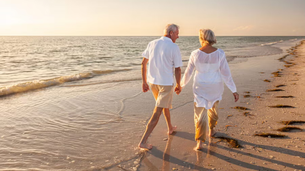 Retirement Planning: म्हातारपणात 1 कोटी रुपये पुरतील का? निवृत्तीनंतर सुखी आयुष्यासाठी ‘हा’ आहे नवा मॅजिक नंबर