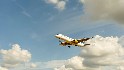Airline कंपनी बंद पडण्याच्या उंबरठ्यावर; आपले सर्व फ्लाइट्स केले रद्द, जाणून घ्या तुमच्या Booking-Refund चं काय होणार ?