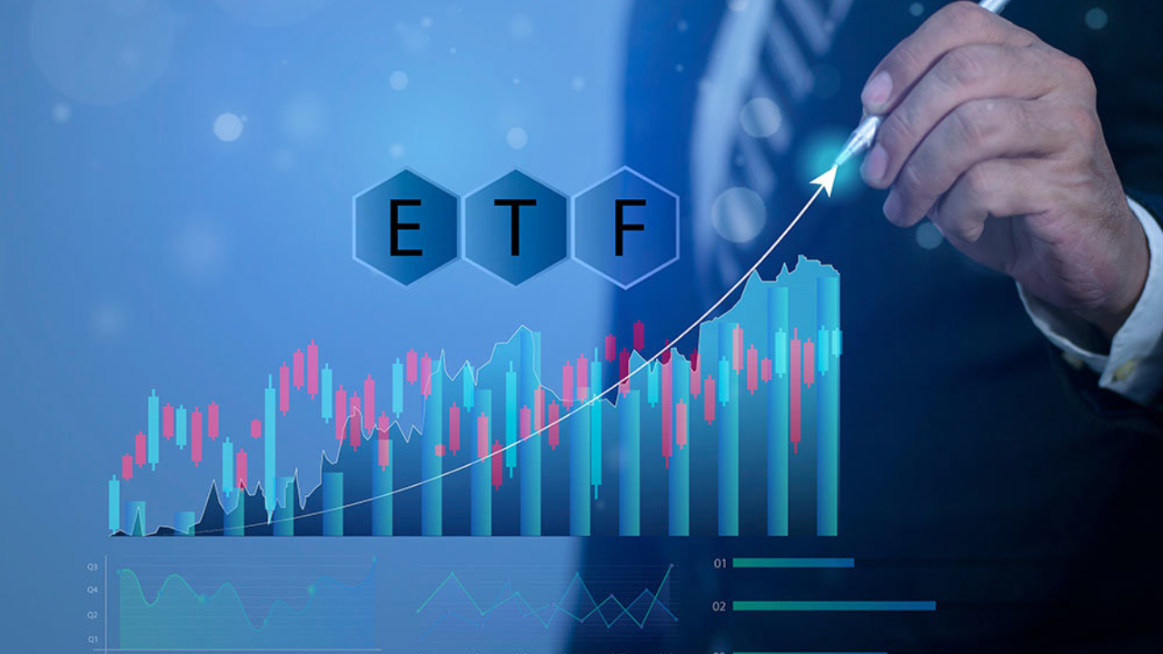 Investment चा नवा ट्रेंड! फक्त Share Market नाही, तर ‘या’ क्षेत्रात भारतीयांनी लावले कोट्यवधी रुपये, मोडले सर्व जुने Record