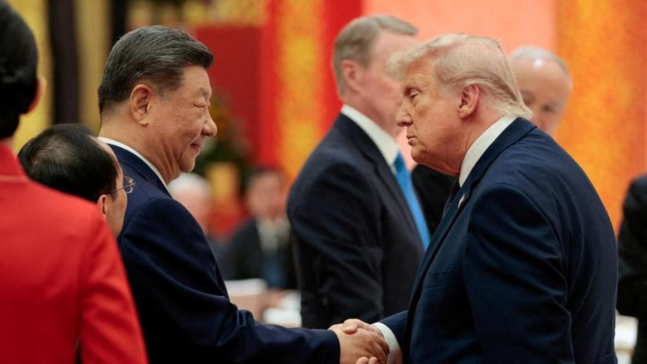 Trump-Xi Deal : इराणला मोठा झटका! चीनकडून होणारा शस्त्रास्त्र पुरवठा होणार बंद? Trump-Jinping यांच्यातील ‘त्या’ कराराने जगात खळबळ