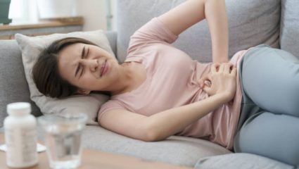मासिक पाळीच्या दिवसांमध्ये सतत मूड स्विंग-पोटदुखीचा त्रास होतो? किचनमधील ‘हे आयुर्वेदिक मसाले शरीरासाठी आहेत रामबाण
